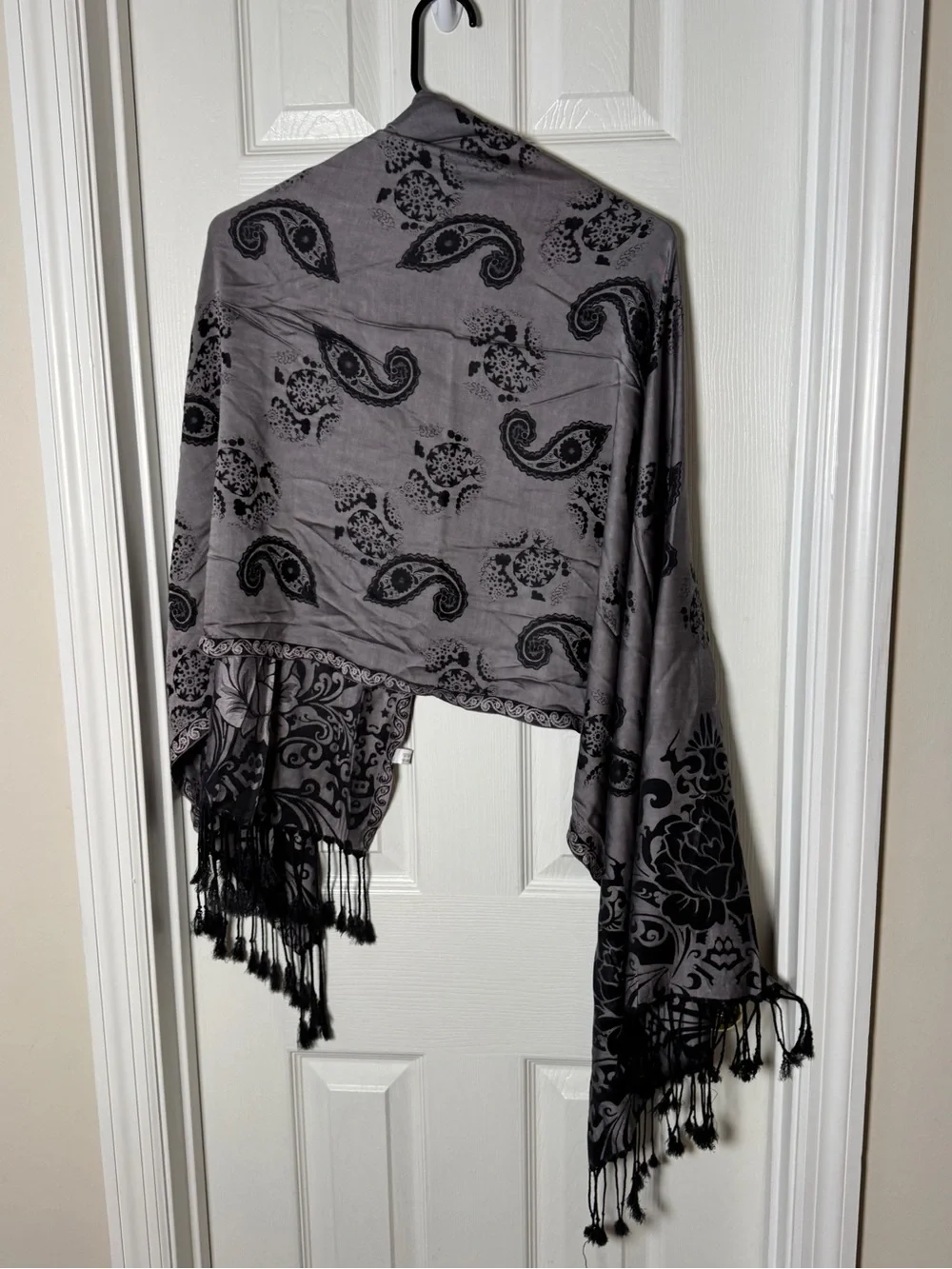Oversized Grey & Black Paisley Pashmina Shawl Scarf Wrap Fringe 72